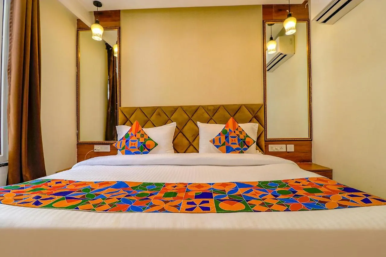 Fabhotel F9 Pitampura Delhi  India